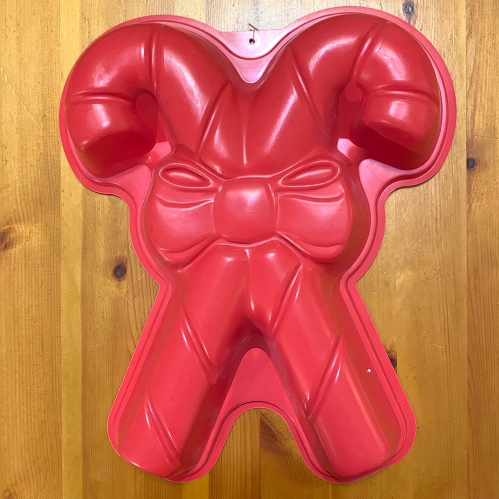 Vintage Candy Cane Jello mold, NWT